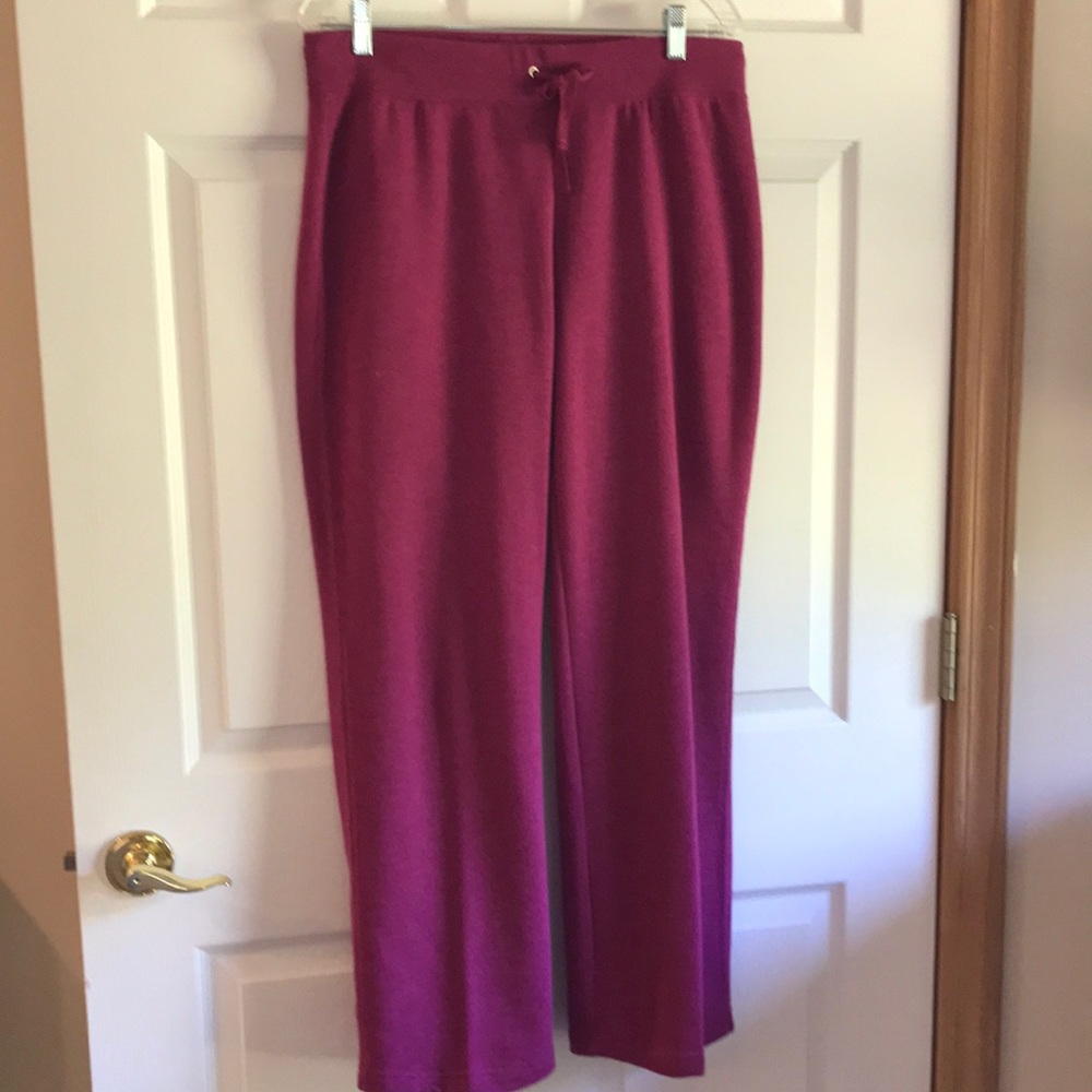 Made for life medium raspberry sweatpants